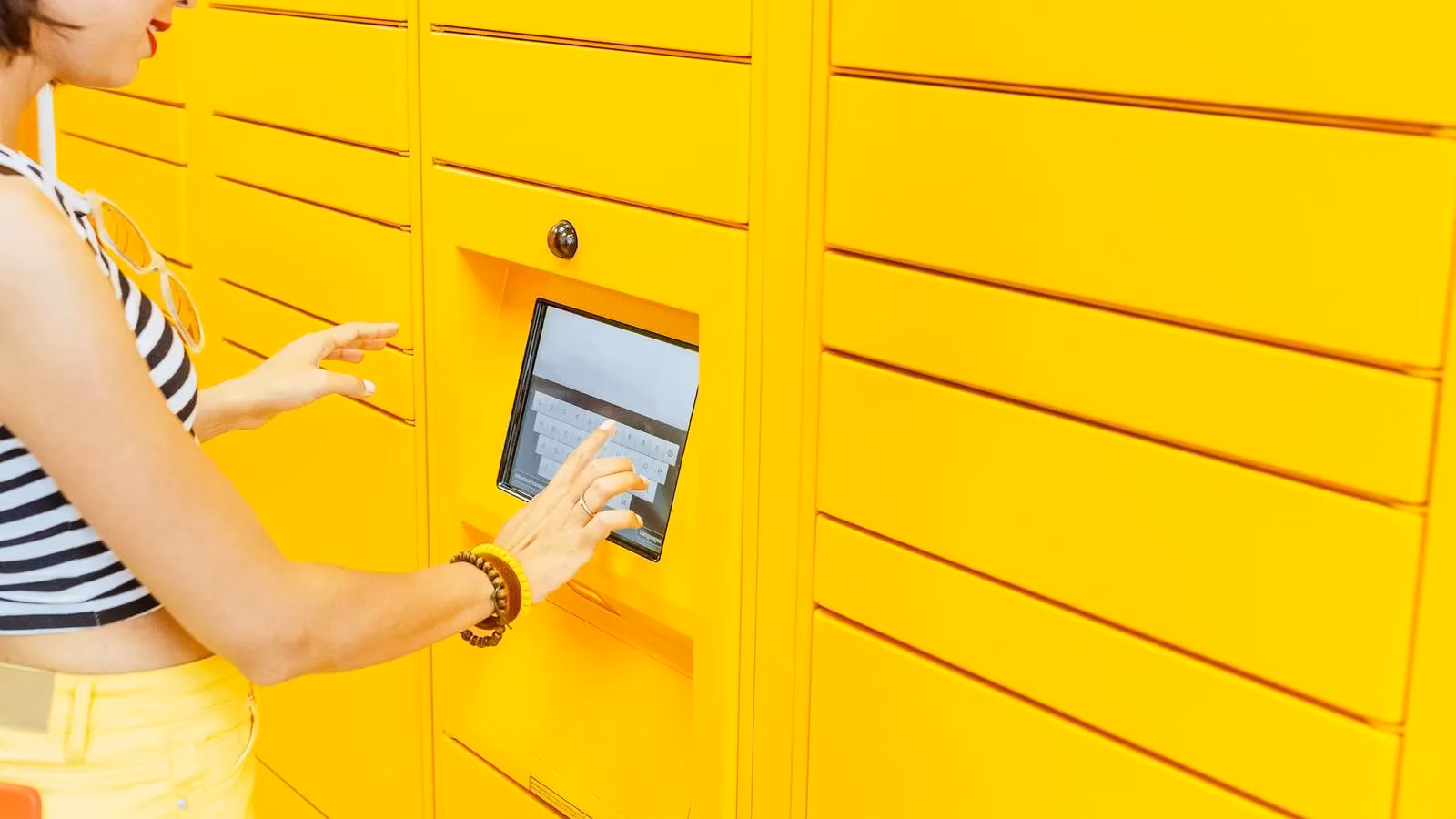 how-to-stop-porch-pirates-from-stealing-your-deliveries-image-0